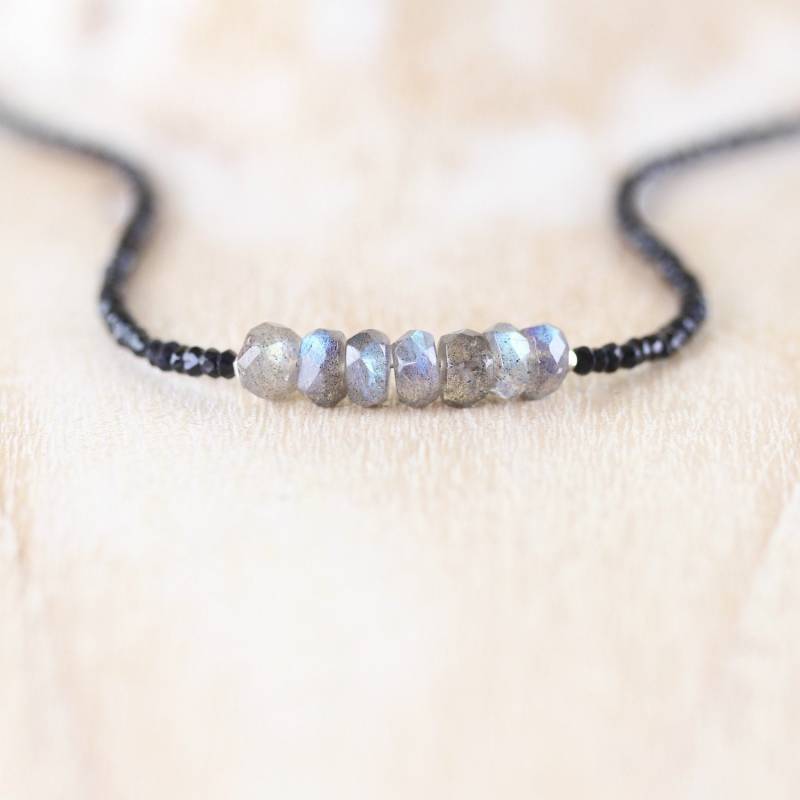 Labradorit & Schwarzer Spinell Halskette in Sterling Silber, Gold Oder Rosegold Filled, Blauer Blitz Edelstein Halsband, Layering Schmuck Für Frauen von EllaArtisanJewellery