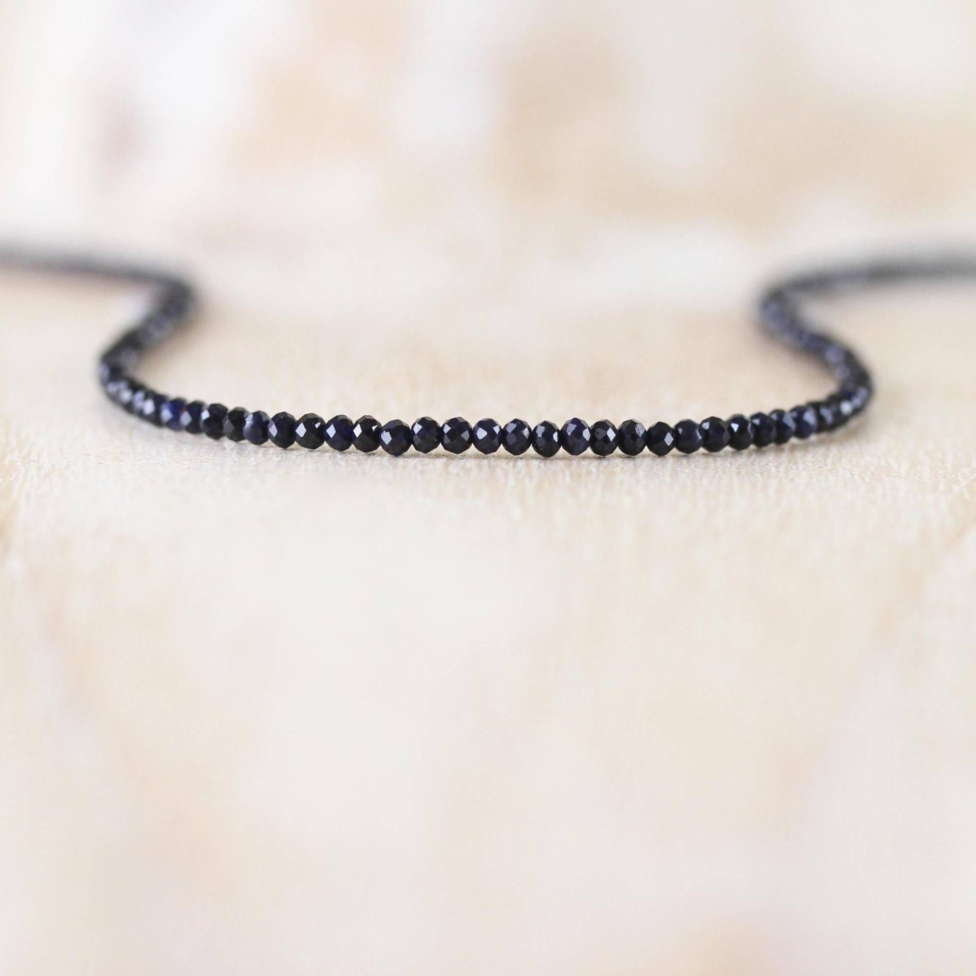 Tiefblaue Saphir Perlen Halskette in Sterling Silber, Gold Oder Rosegold Filled, Zierliche Edelstein Halskette, Lange von EllaArtisanJewellery