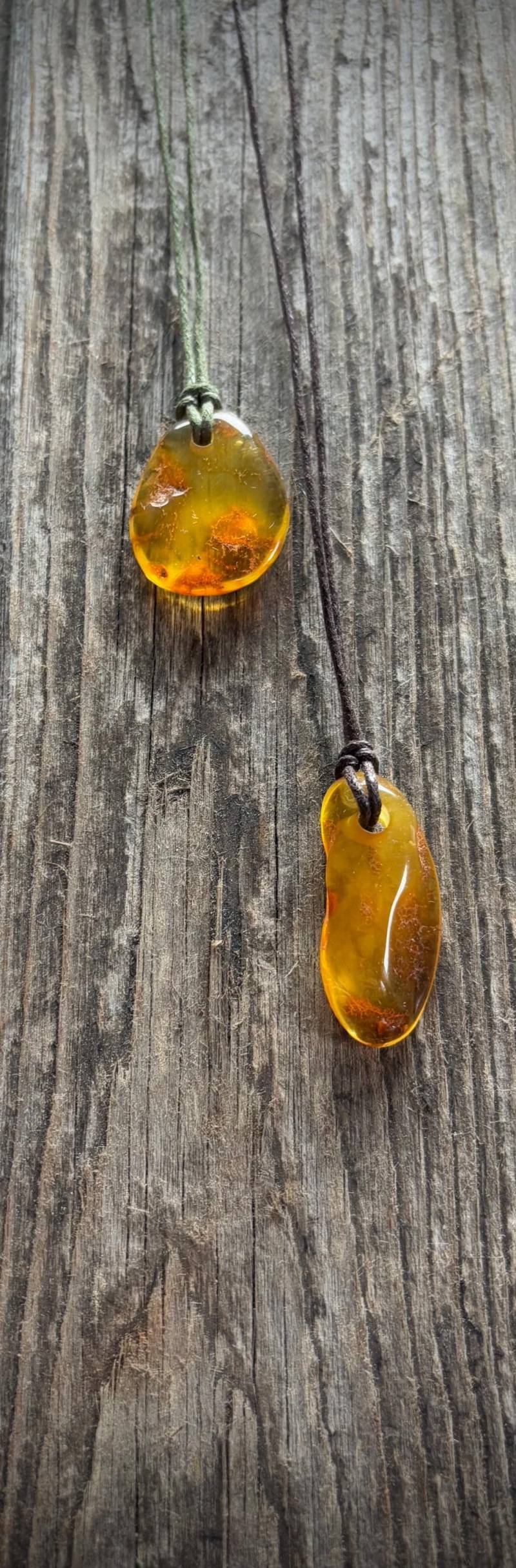 Bernstein Kette, Lederband von EllaMinella