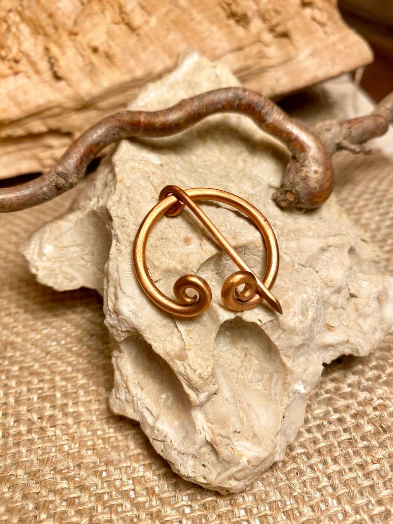 Fibel Kupfer Mattiert, Wikinger, Mittelalter, Puristisch, Rustikal, Keltisch, Klammer, Brosche von EllaMinella