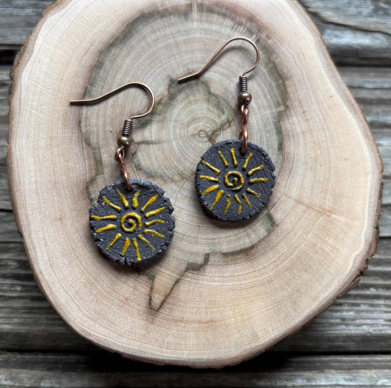 Ohrschmuck Mit Schwarzer Keramik, Sonne von EllaMinella