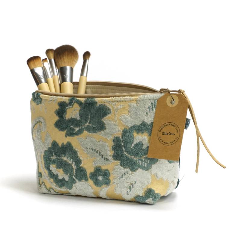 Blaue Samt Schminktasche Oder Kosmetiktasche Blaue Samt Schminktasche Oder Kosmetiktasche von EllaOsix