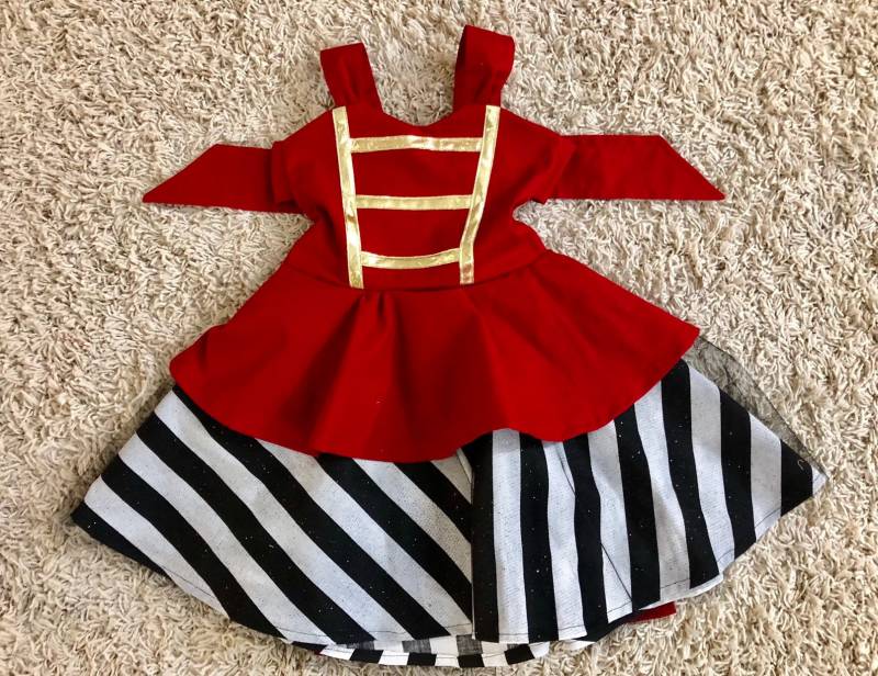 Größtes Showman Inspiriertes Kleid Baumwoll Tellerrock Größtes Showman Inspiriertes Kleid Baumwoll Tellerrock von EllaRaeBoutique