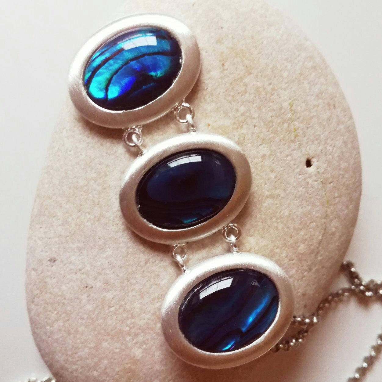 Abalone Edelstein Anhänger, Silber Anhänger Halskette Blau Abalone Edelstein Anhänger, Silber Anhänger Halskette Blau von Ellajhandmadejewels