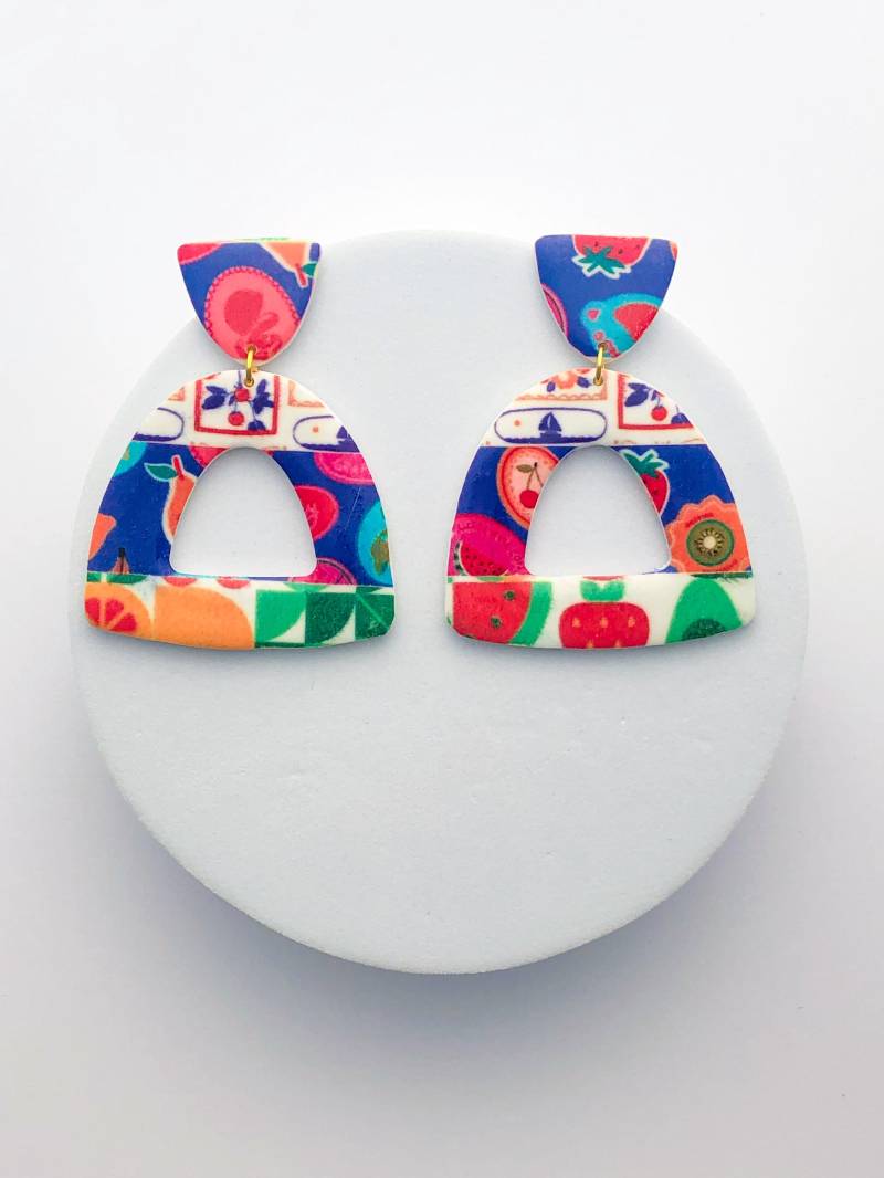 Zitrus Frucht Ohrringe, Sommer Thema Leichte Schmuck Aus Polymer Clay, Frau Im Besitz Handgemacht, Für Empfindliche Ohren, Mix Print Patchwork von ElleBeeClay