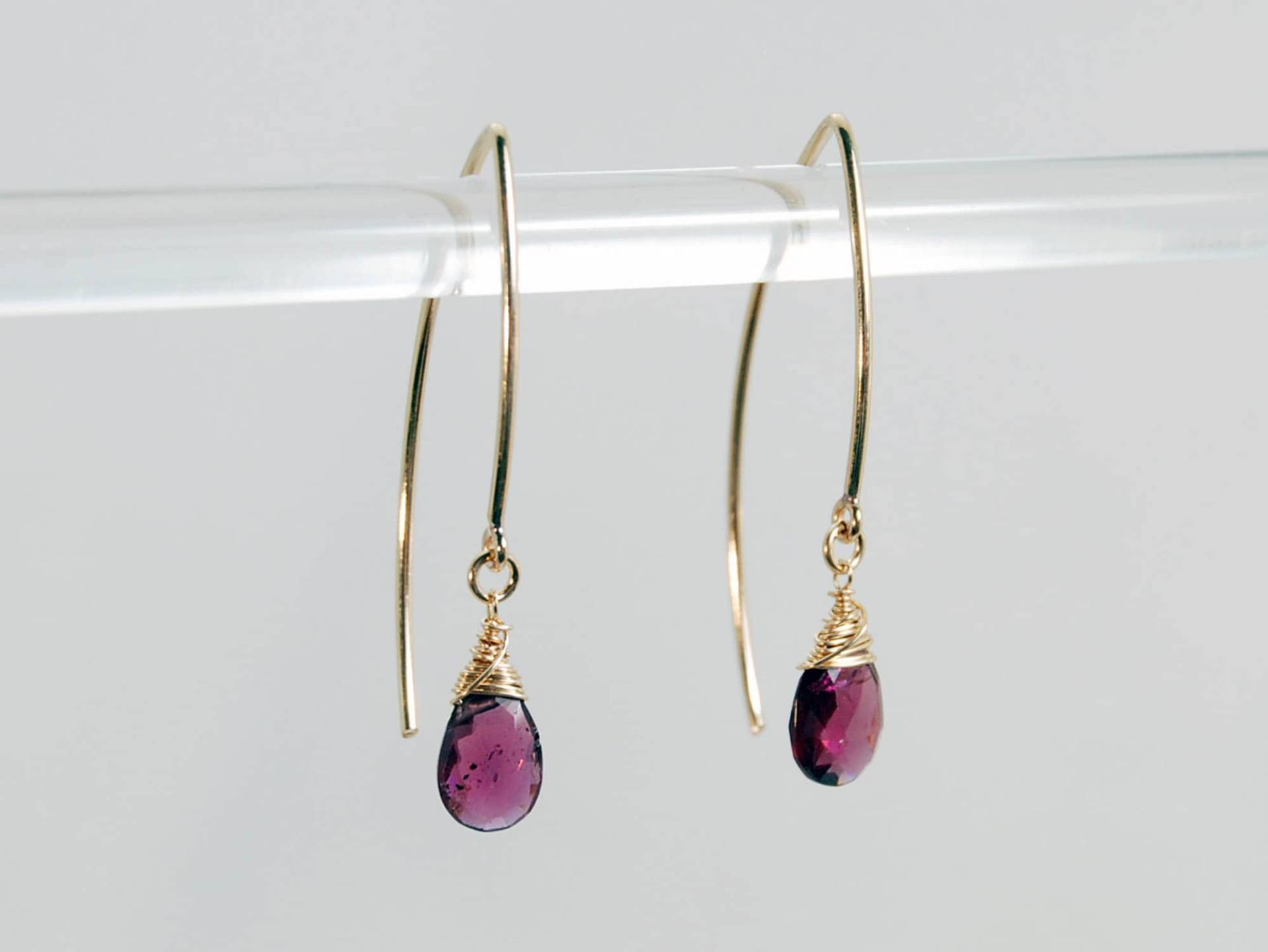 Elegante Roter Granat Edelstein Ohrringe in Silber Oder Gold, Januar Geburtsstein Schmuck von ElleBernardGems