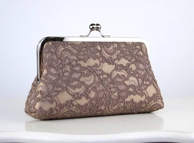 Seidenspitze Clutch Mokka Nerz Chantilly-Spitze, Braut Hochzeit Tasche Seidenspitze Clutch Mokka Nerz Chantilly-Spitze, Braut Hochzeit Tasche von EllenVintage