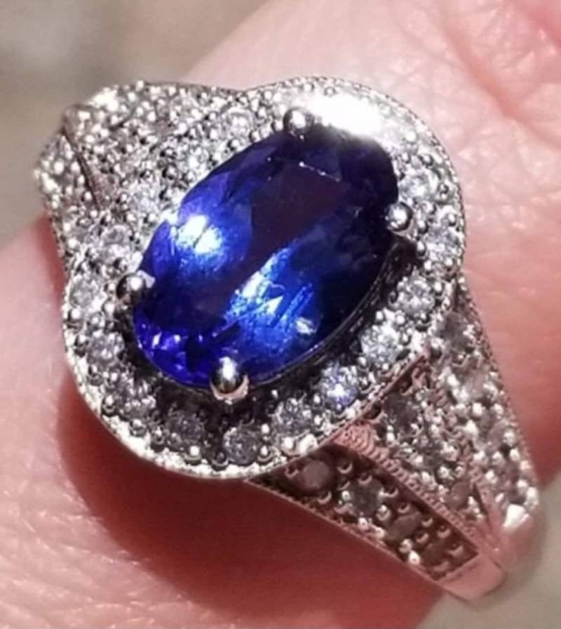 Nachlass 14K Vintage Oval Tansanit Und Diamant Ring. Größe 7. | Größenverstellbar von EllensVintageGems