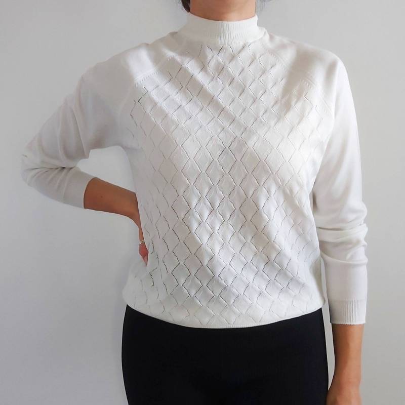 70Er Weißer Strickpullover Mit Mock Neck // Small - Medium Made in Uk von EllieAndBarby
