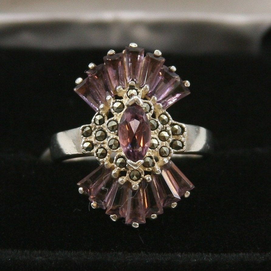 Vintage Amethyst Silber Ring 925 von EllieBsBoutiqueTN