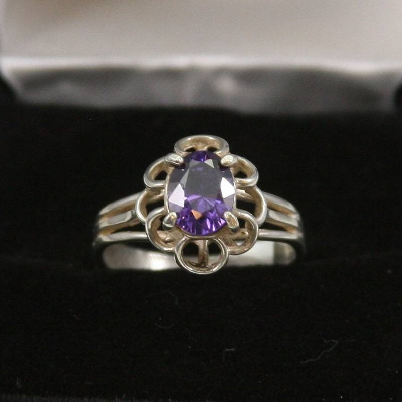 Vintage Amethyst Sterling Silber Ring 925 von EllieBsBoutiqueTN