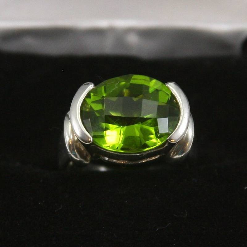 Vintage Grün Cz Sterling Silber Ring 925 von EllieBsBoutiqueTN