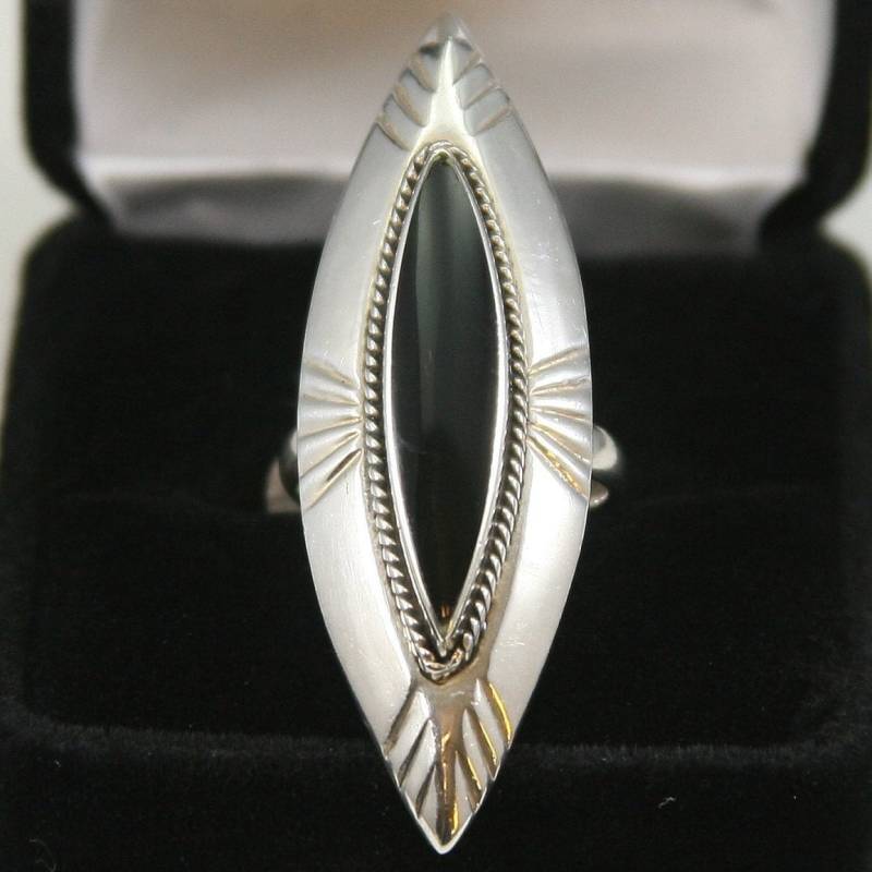 Vintage Schwarzer Onyx Sterling Silber Ring 925 von EllieBsBoutiqueTN