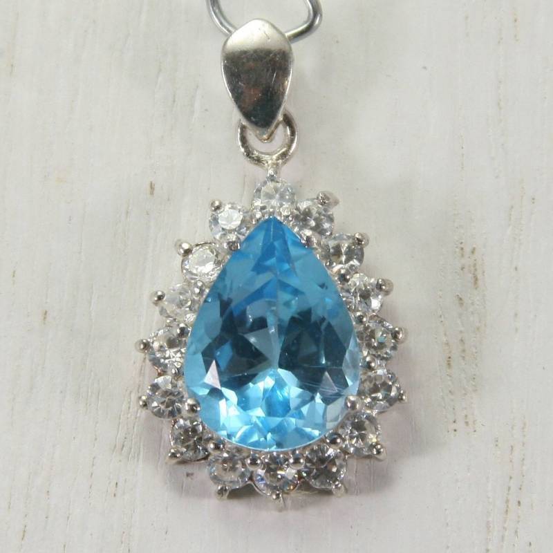 Vintage Sterling Silber 925 Anhänger. Blautopas von EllieBsBoutiqueTN