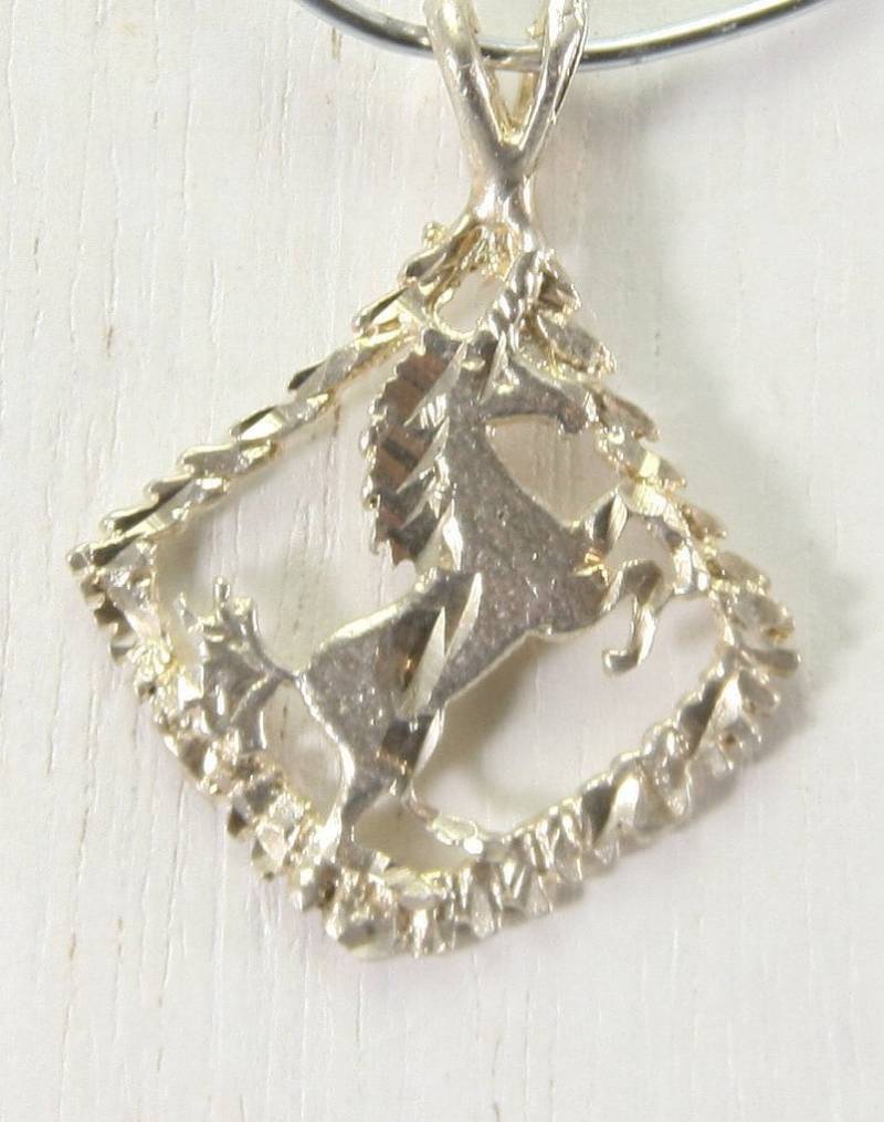 Vintage Sterling Silber Einhorn Anhänger von EllieBsBoutiqueTN