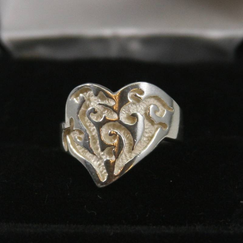 Vintage Sterling Silber Herz Ring 925 von EllieBsBoutiqueTN