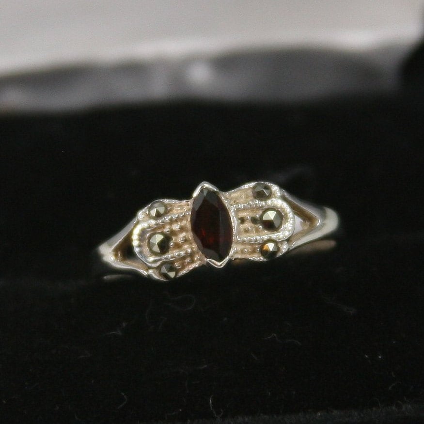 Vintage Sterling Silber Ring 925 von EllieBsBoutiqueTN