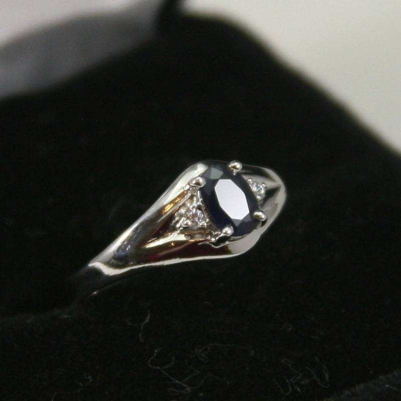 Vintage Sterling Silber Saphir Ring 925 von EllieBsBoutiqueTN