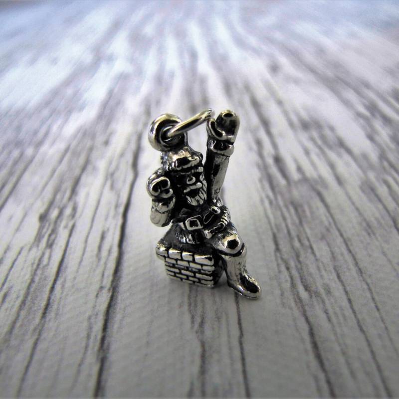 Weihnachtsmann Chimney Charm Sterling Silber Heilig Abend Charme von EllieLanceCreations