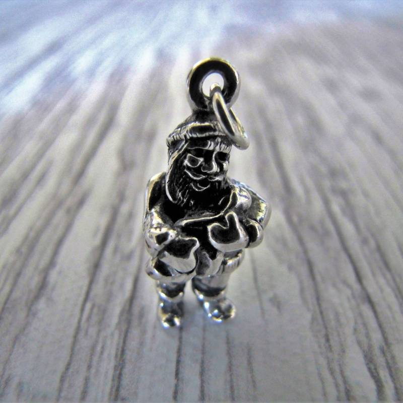 Die Freude Des Lebens - Santa Hält Ein Neues Baby Sterling Silber Charme Allein Oder Auf Einem Armband von EllieLanceCreations