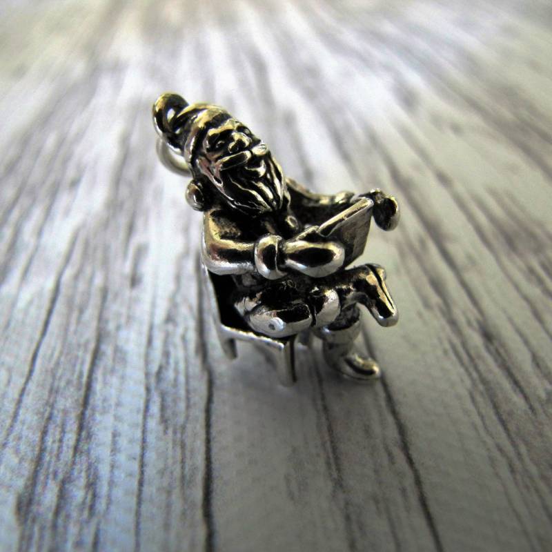 sterling Silber Santa Anhänger Lesen Des Weihnachtsbriefes, Ellie Lance von EllieLanceCreations