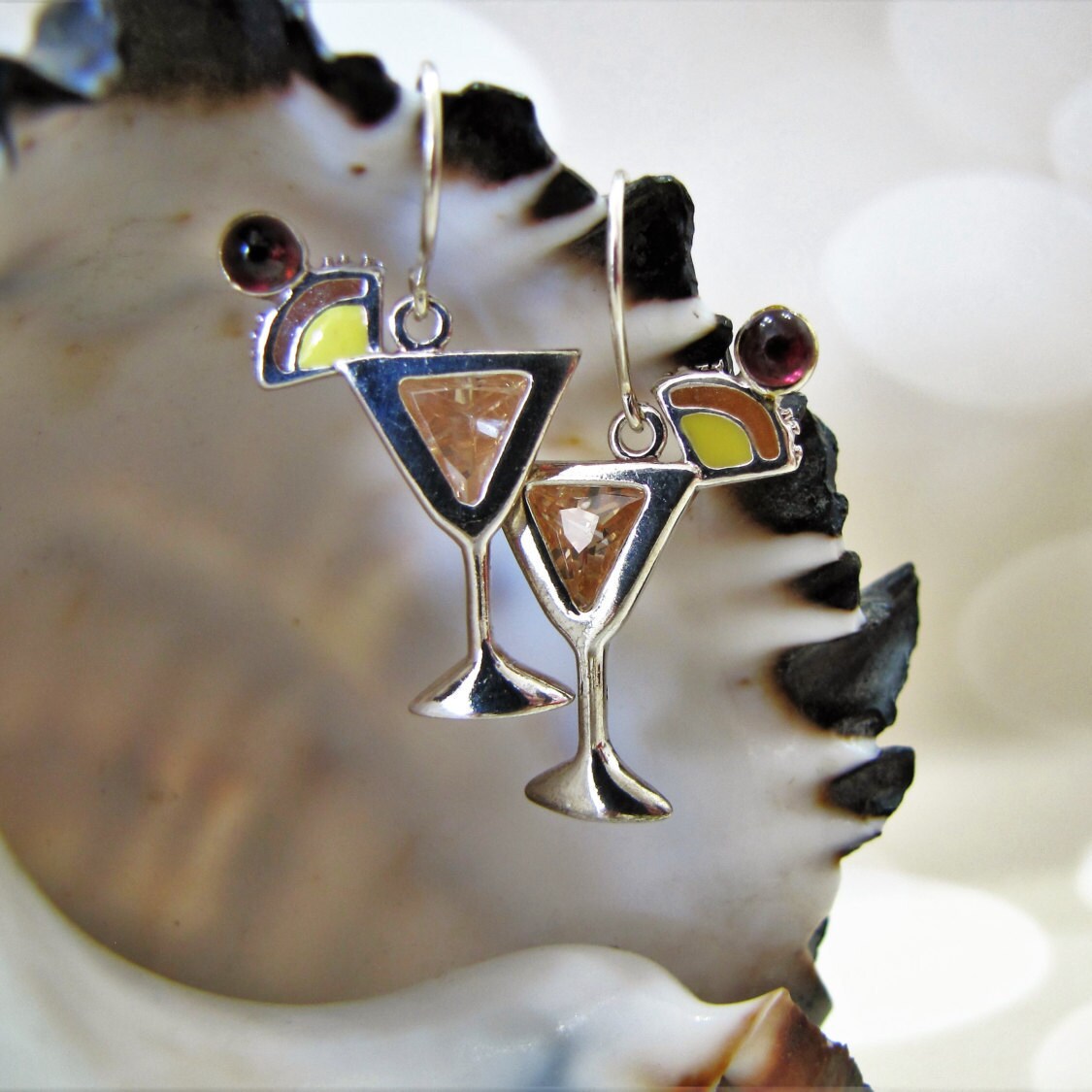 Echtsilber Cocktail-Ohrringe Fruchtige Emaille Ananas & Granat von EllieLanceCreations