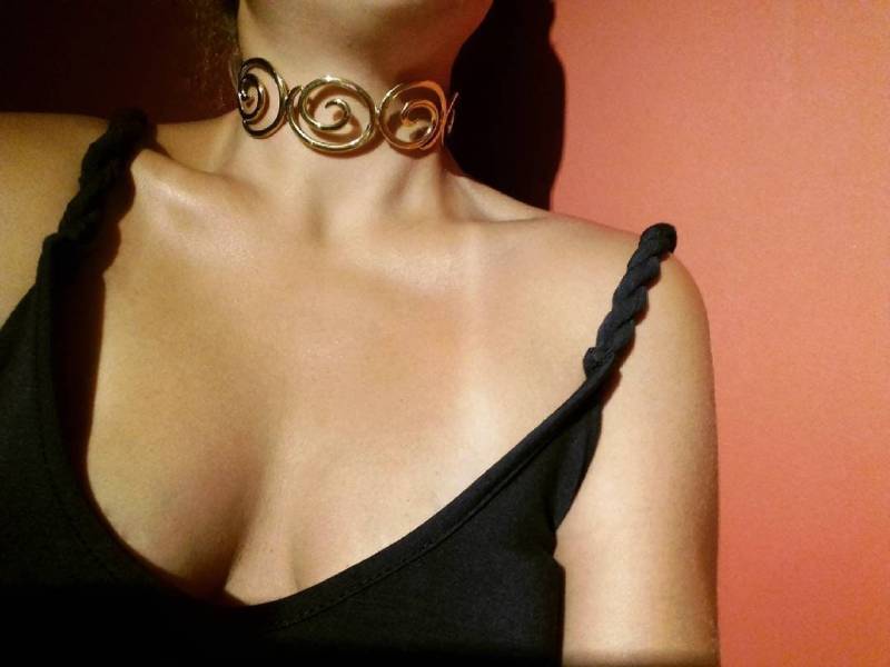 Gold Kyma Halskette "' Aegean Handgemachtes Messing Metall in Vergoldetem 18K/statement Collar Minimal von EllinasTreasures