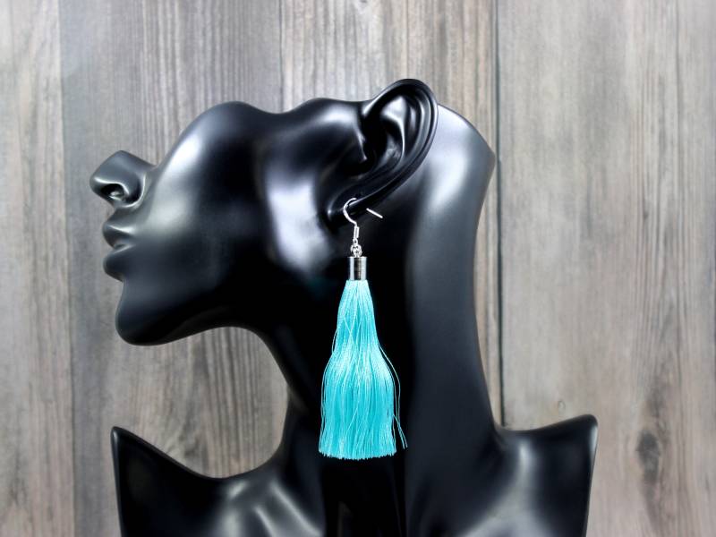 Türkis Seide Quaste Statement Boho Ohrringe von EllipseDesign