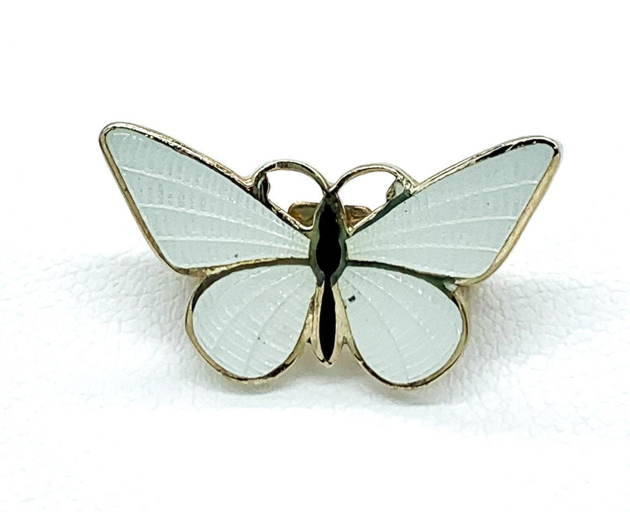 Vintage Mid Century Weiß Schwarz Guilloche Emaille Gold Ton Schmetterling Pin Brosche / Vintage Mid Century Weiß Schwarz Guilloche Emaille Gold Ton Schmetterling Pin Brosche / von EllisAntiques