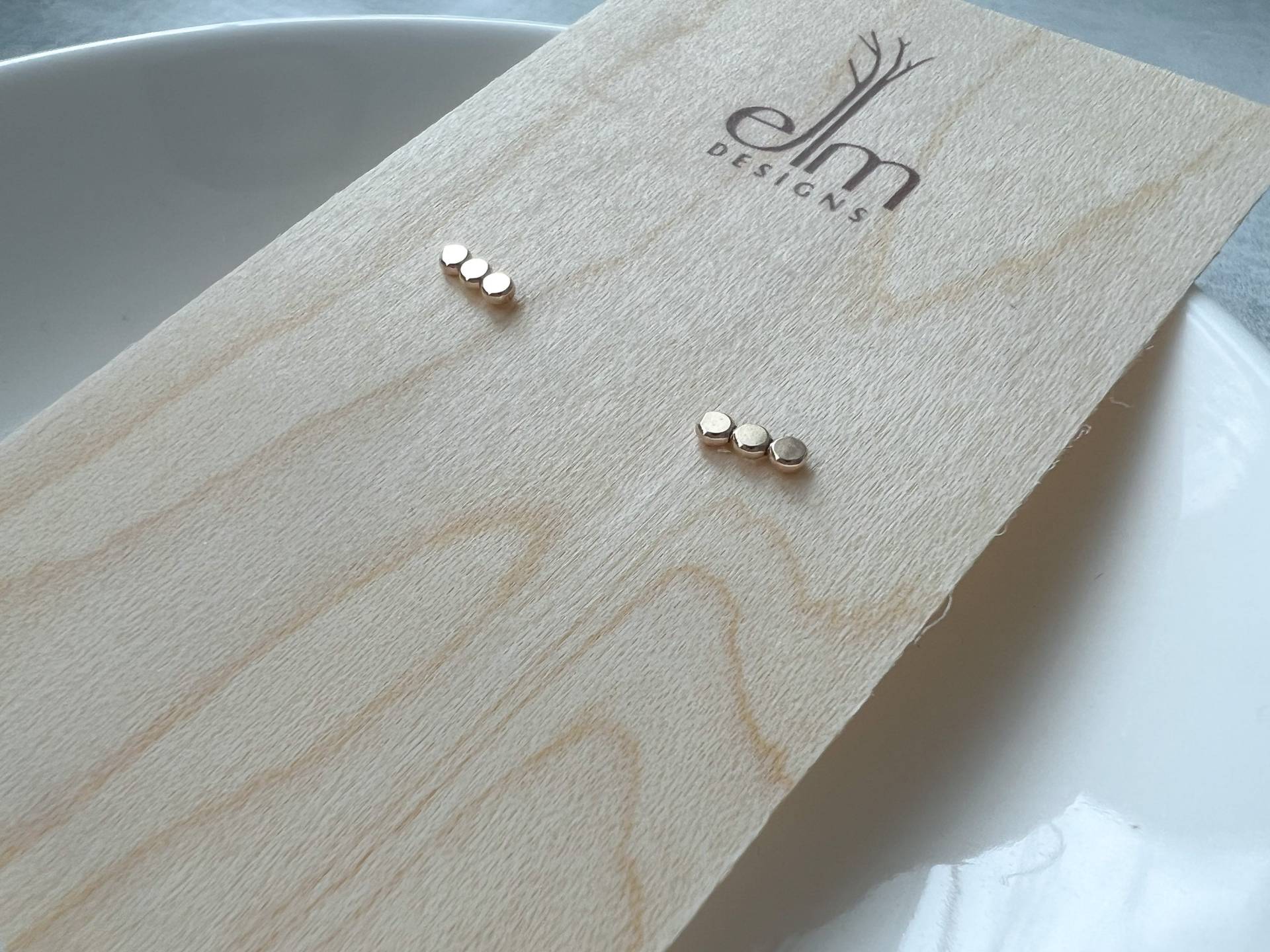 Kiesel Trio Beiträge | Gold Fill Ohrstecker| Dot Ohrstecker Kiesel Trio Beiträge | Gold Fill Ohrstecker| Dot Ohrstecker von ElmDesignsAK