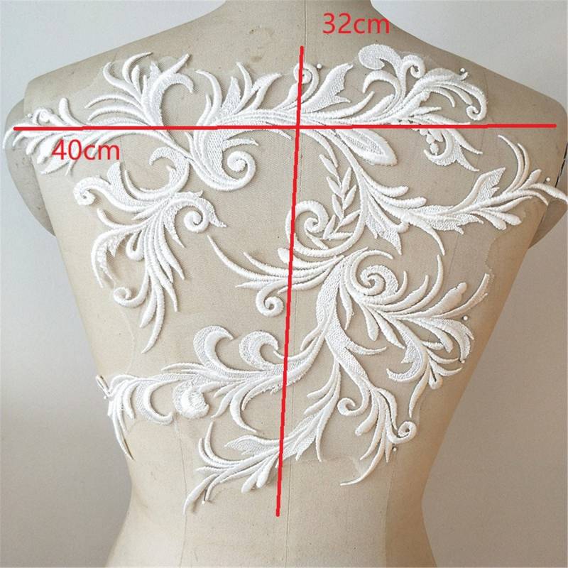 Off-White Rayon-Spitzen-Applikation Brautkleid-Verzierung | 40x32 Inches von Elmalaceapplique