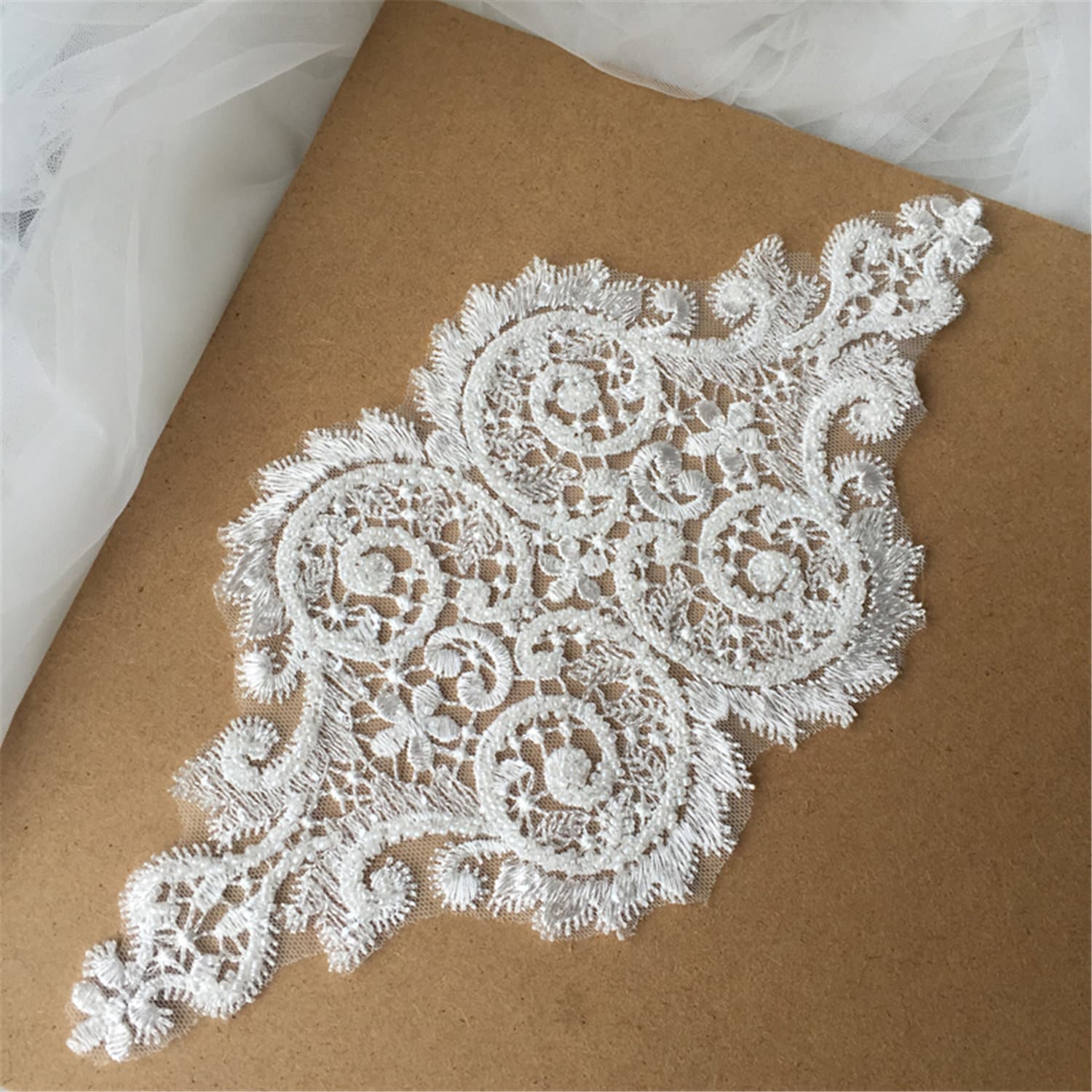 Pailletten Perlen Braut Spitze Applique Brautkleid Spitzenapplikationen Pailletten Perlen Braut Spitze Applique Brautkleid Spitzenapplikationen von Elmalaceapplique