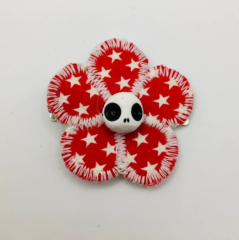 Haarspange Skull Totenkopf Haarclip, Schädel - Blume Elmira Special Flower Smile Small, Rot Mit Weißen Sternen, Dia De Los Muertos Haarspange Skull Totenkopf Haarclip, Schädel - Blume Elmira Special Flower Smile Small, Rot Mit Weißen Sternen, Dia De Los Muertos von ElmiraBerlin