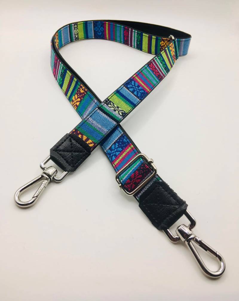 Schultergurt Taschengurt Wechselgurt Bunt Boho Ethnostyle Verstellbar Mit Hochwertigen Silbernen Karabinerhaken Und Lederapplikation Schultergurt Taschengurt Wechselgurt Bunt Boho Ethnostyle Verstellbar Mit Hochwertigen Silbernen Karabinerhaken Und Lederapplikation von ElmiraBerlin