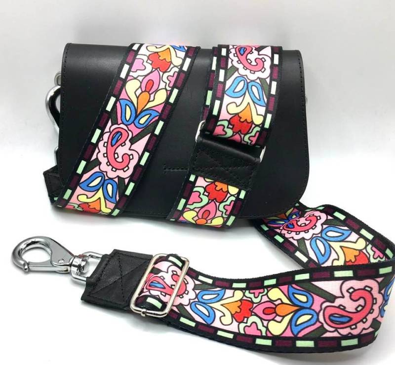 Schultergurt Taschengurt Wechselgurt Florales Muster/Silber Bunt 50 Mm Verstellbar. Hochwertigen Silberen Karabiner Und Lederapplikation Schultergurt Taschengurt Wechselgurt Florales Muster/Silber Bunt 50 Mm Verstellbar. Hochwertigen Silberen Karabiner Und Lederapplikation von ElmiraBerlin