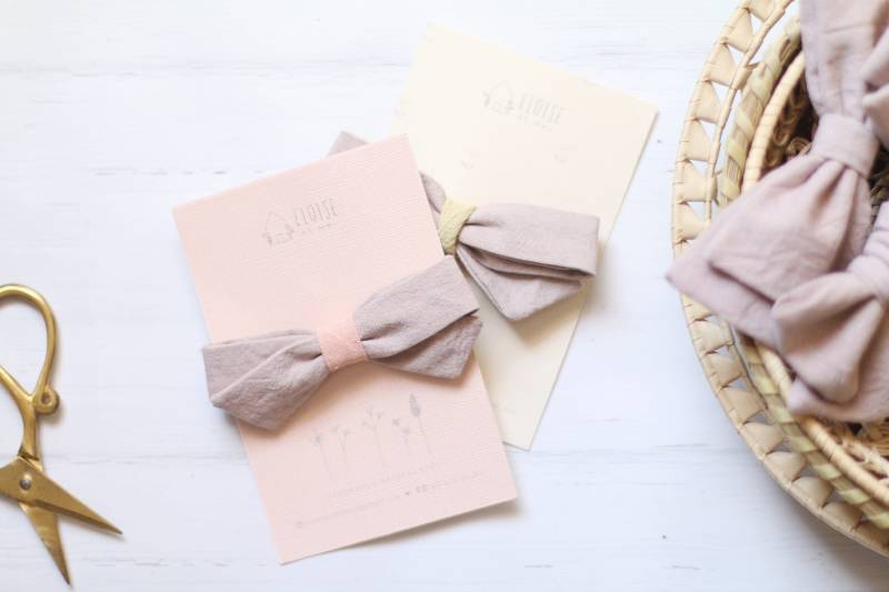 Graue Und Rosa Mini-Haarbogen Handgemacht & Natürlich Gefärbt Plastik Kostenlose Haarbogen Handgefertigte Bögen Sustainable Slow Made Ethical Graue Und Rosa Mini-Haarbogen Handgemacht & Natürlich Gefärbt Plastik Kostenlose Haarbogen Handgefertigte Bögen Sustainable Slow Made Ethical von Eloiseetmoi