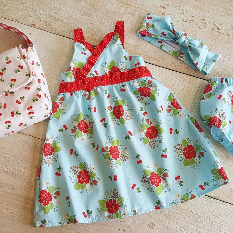 Süße Sommerkleid, Kleine Mädchen Blume, Aqua Rot Vintage Rose, Rüschen Pin Dot Polka Dots Sofort Lieferbar von ElonkaNichole