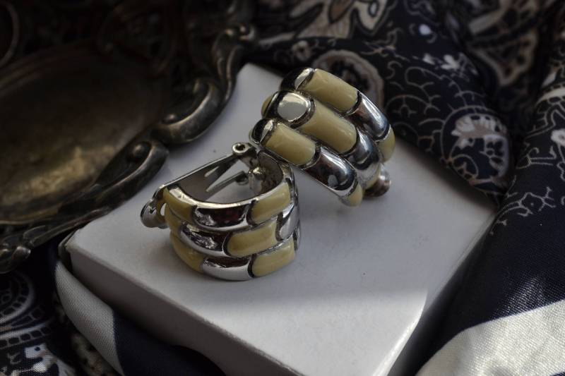 Vintage 1990Er Jahre Stahl, Gelb-Ton Emaille Ohrringe von ElorineJane