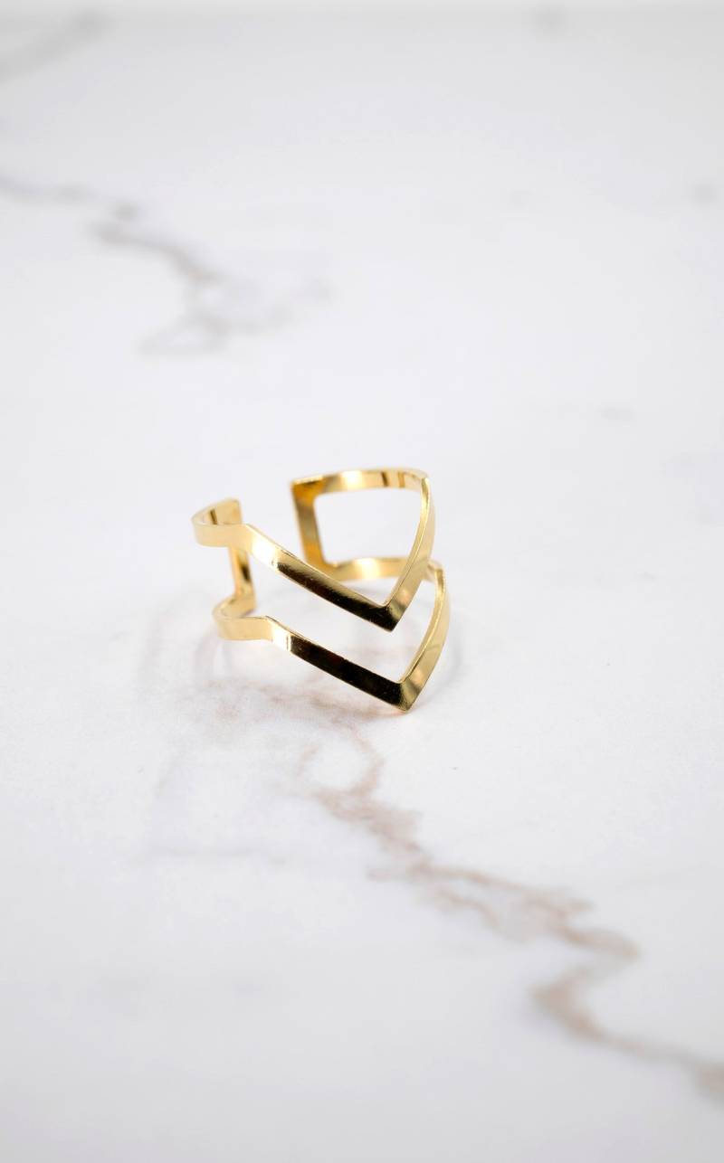 Vergoldetes Silber. Ring 2Arrow. Vergoldeter Silberring. Sterlingsilber. Minimal Verstellbarer Ring Vergoldetes Silber. Ring 2Arrow. Vergoldeter Silberring. Sterlingsilber. Minimal Verstellbarer Ring von Elpezdorado
