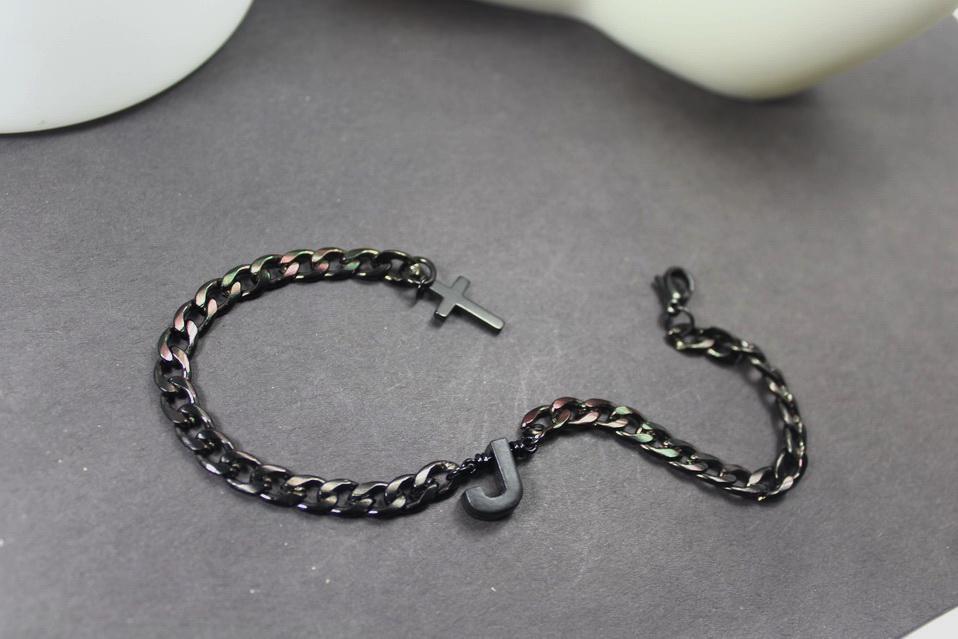 Schwarzes Initial Armband, Schwarzes Kreuz Geschenk. Ehemann Halskette. Freund Unisex-Erstgeschenk, Schwarze Edelstahlkette 23 Schwarzes Initial Armband, Schwarzes Kreuz Geschenk. Ehemann Halskette. Freund Unisex-Erstgeschenk, Schwarze Edelstahlkette 23 von ElseCreation