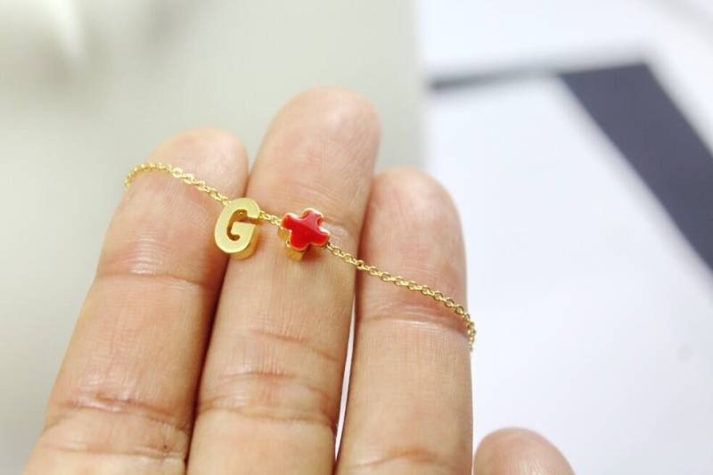 Custom Cross Schmuck. Gold Initial Halskette. Multicolor Options .emaille Kreuz Armband. Religiöser Schmuck, Taufgeschenke von ElseDesigns