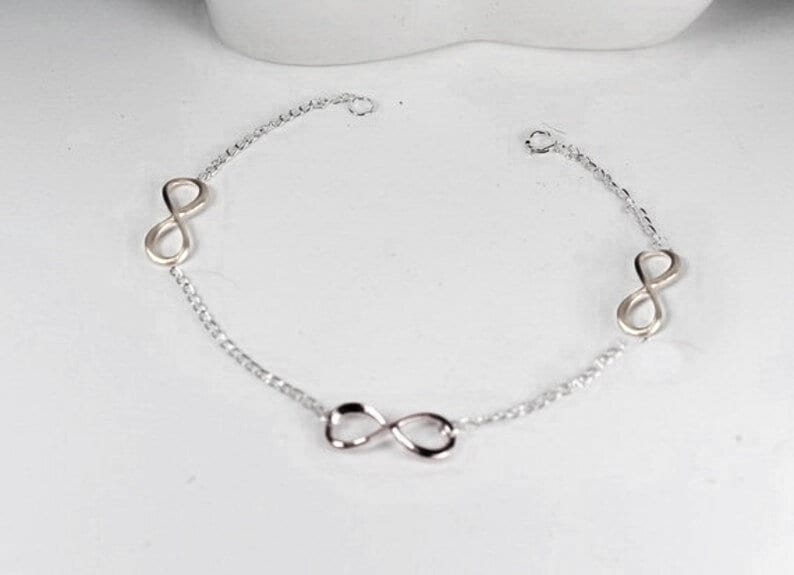 Drei Schwestern Unendlichkeitsarmband. Roségoldener Unendlichkeitsschmuck. 3 Beste Freunde Frauen Geschenk, Brautjungferngeschenk von ElseDesigns