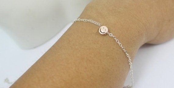 Lächeln Gesicht Armband, Happy Face Geschenk. Be Happy Schmuck. Smiley Rose Gold Smile Brautjungfer Armband von ElseDesigns