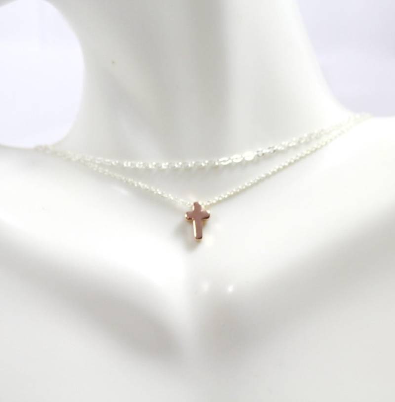 Rose Gold Kreuz Halskette. Layered Cross Jewelry。 2-strang Kreuz-Schmuck-Set. Christliche Geschenk Für Sie Religiöses .jubiläumsgeschenk von ElseDesigns