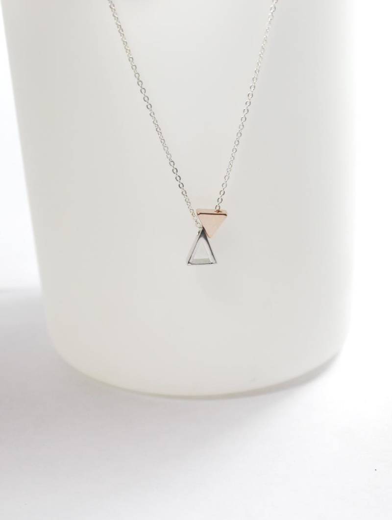 Dreieck Halskette, Mutter Babe Schmuck Geschenk. Chevron Necklace.x-Mas Geschenk, Neue Mom Halskette Der Zwillinge, Dreiecke Schmuck von ElseJewelry