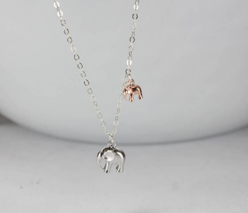 Geschenk Für Die Neue Mutter. Mama Jewelry.elephant Halskette. Elefant Schmuck, Mutter Sohn, Tochter, Best Friend Halskette.babe Elefant von ElseJewelry