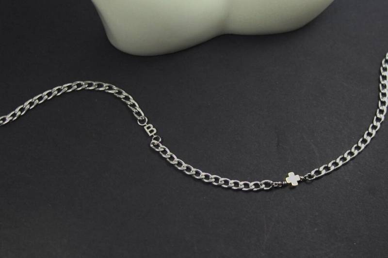 Personalisierte Kreuz Schmuck. Seitlich Initial Halskette. Multicolor Cross Options .emaille Armband. Religiöser Schmuck, Taufgeschenke von ElseJewelry