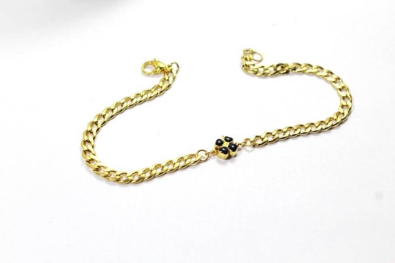 Schwarzes Kleeblatt-Armband. Glücksklee-Schmuck. Glücksklee-Charm. Eleganz Kleine Emaille Kleeblatt Bead.symbolismus Schmuck. Vierblättriges von ElseJewelry