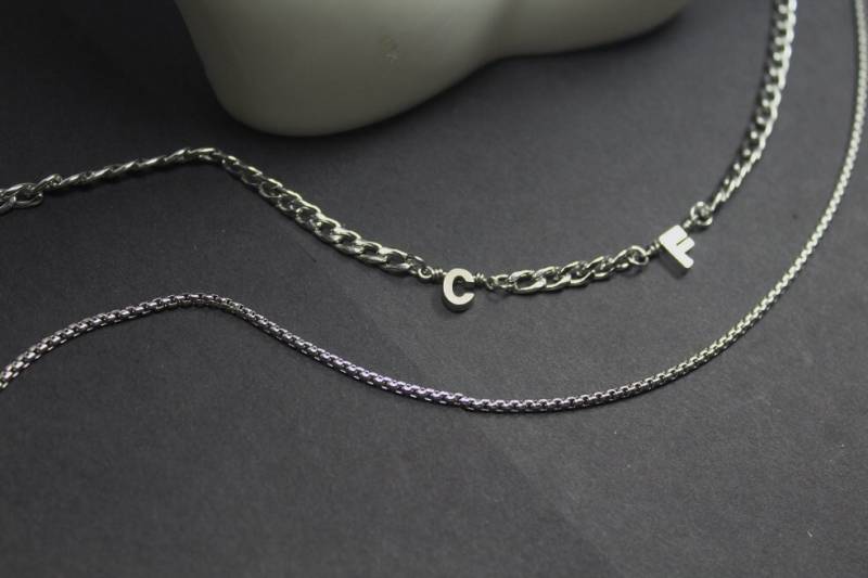 Verlobung, Personalisierte 2 Initialen Halskette, 2Er Set. Frauen Männer Geburtstag von ElseJewelry
