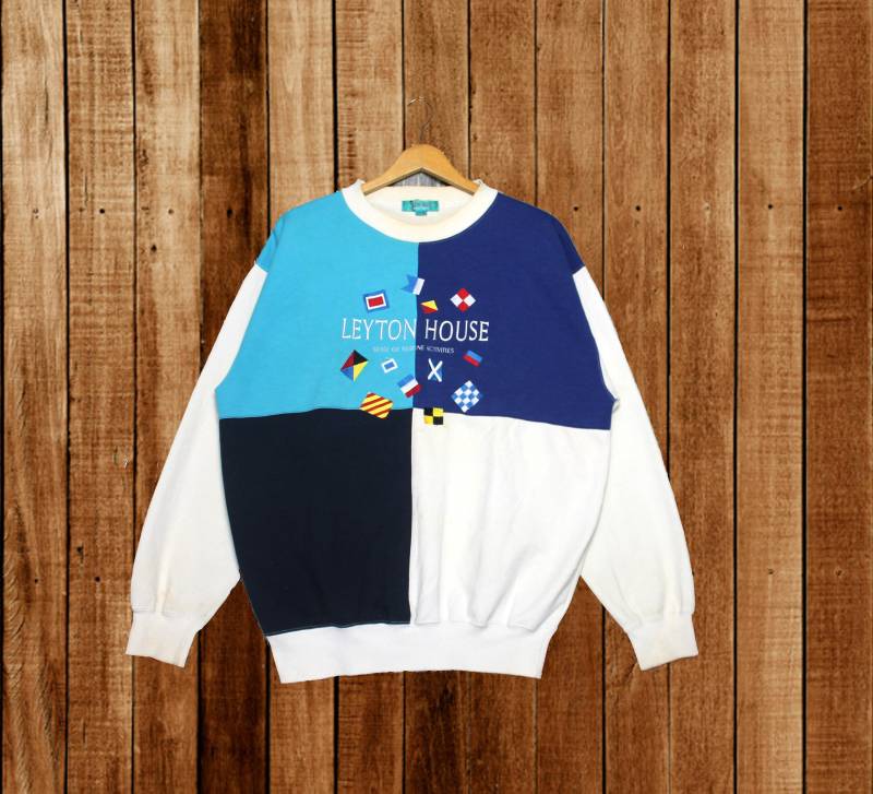 Vintage Leyton House Colourblock Emmbroidery Spellout Logo Crewneck Pullover Sweatshirt von ElsewhereVintageShop